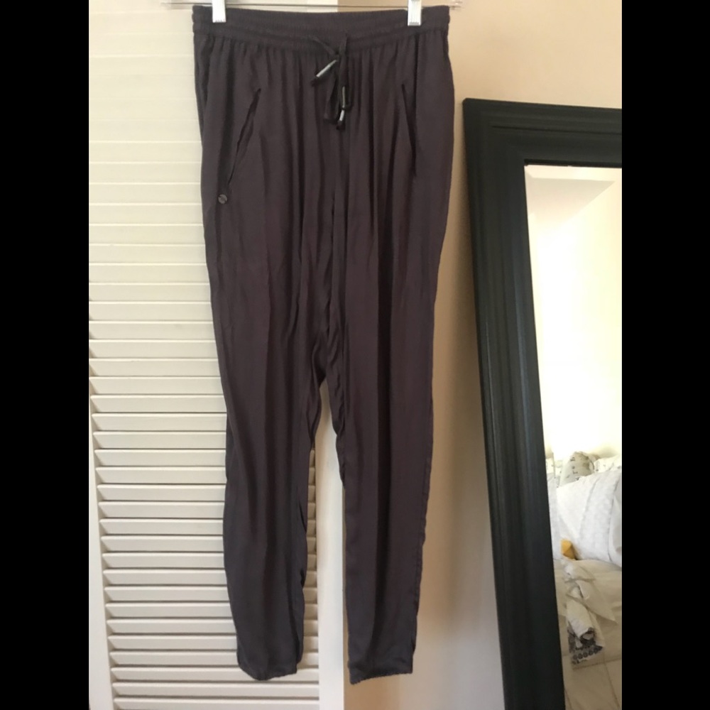 Roxy pants